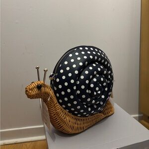Kate spade snail purse never worn NWT